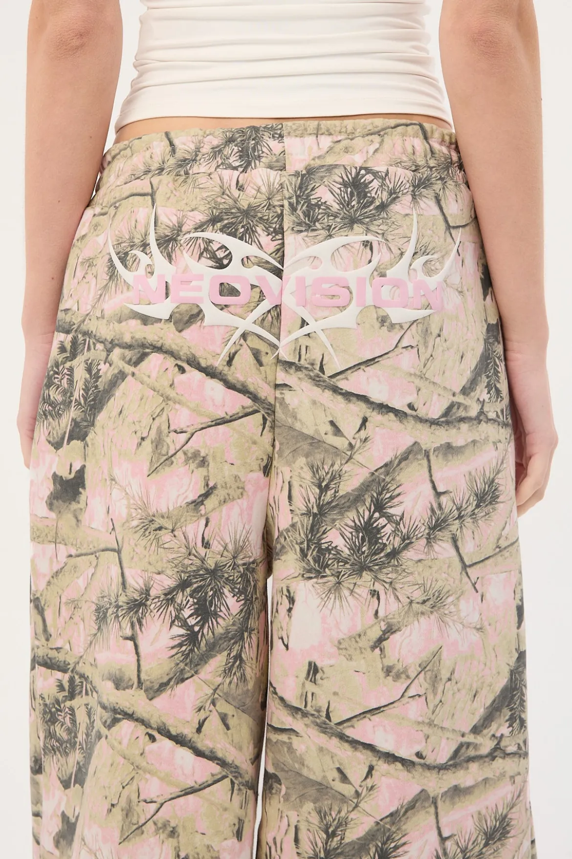 Exhibit Straight Leg Sweatpant Pink Camo