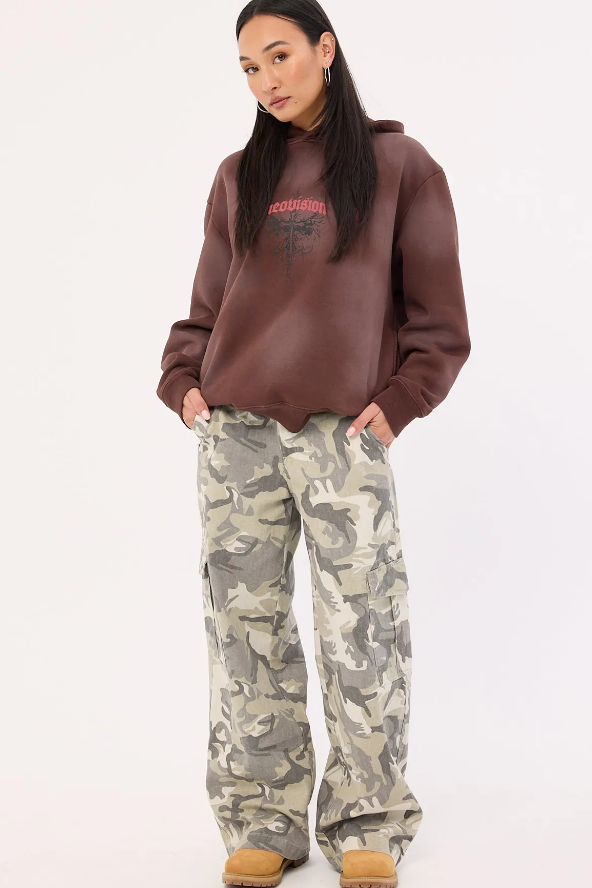 Fallen Cross Relaxed Hoodie Washed Brown