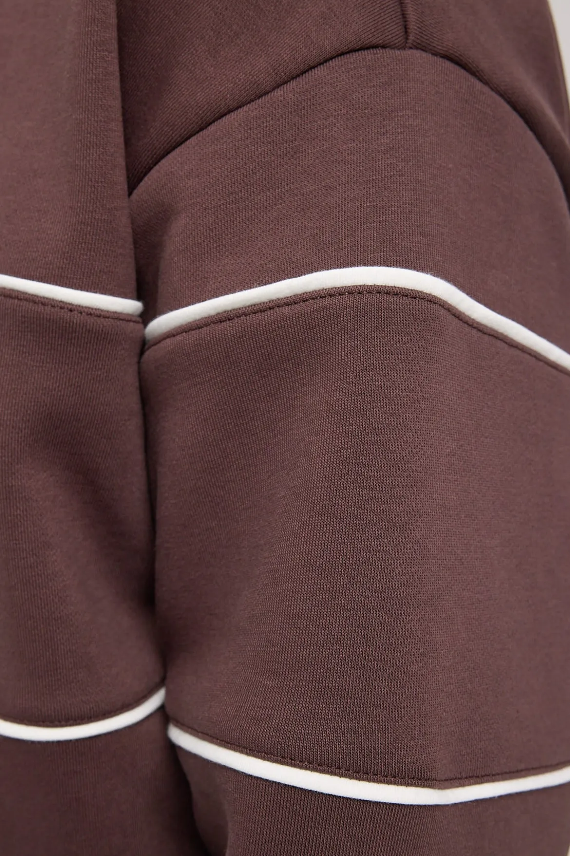 Form Quarter Zip Sweater Dark Brown