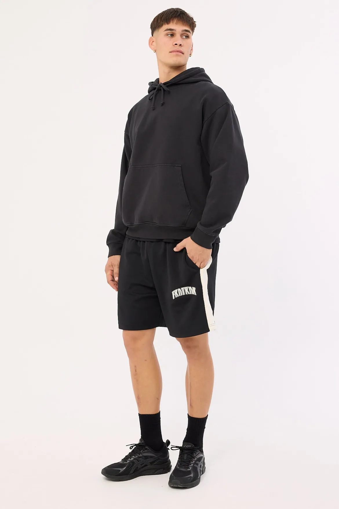 FRNT RNR Stripe Short Black/Vanilla