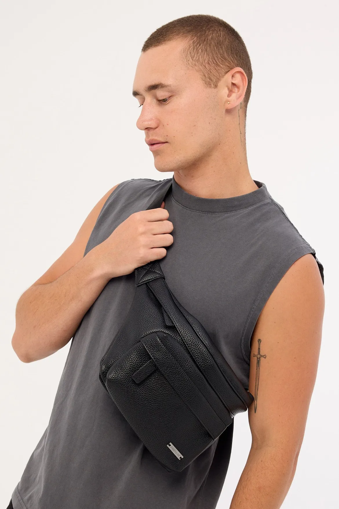 FRNTRNR Leather Hip Bag Black