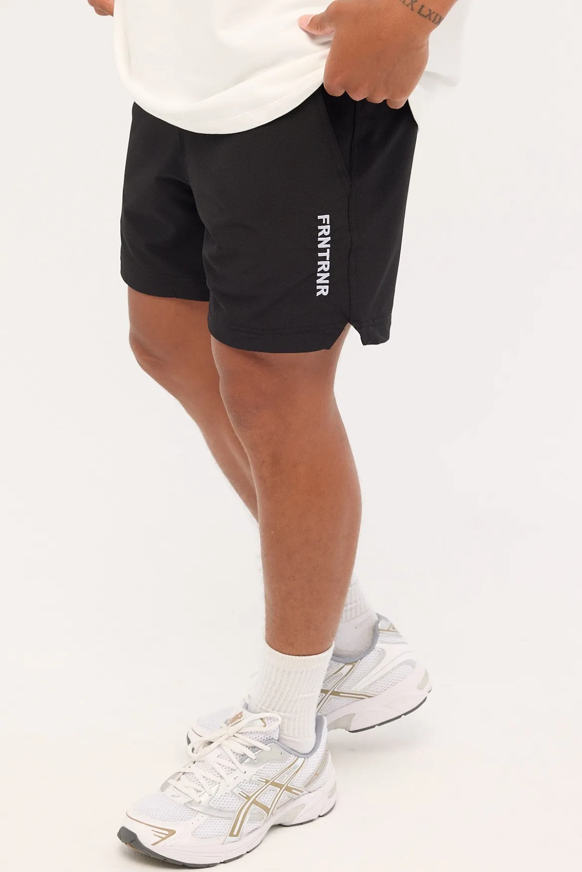 FRNTRNR Short Black