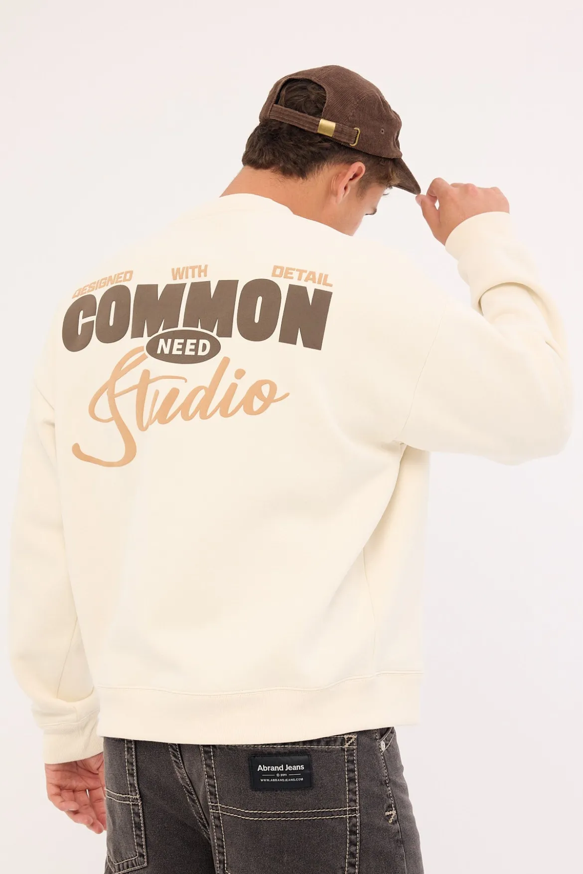Gallery Crew Sweater Off White