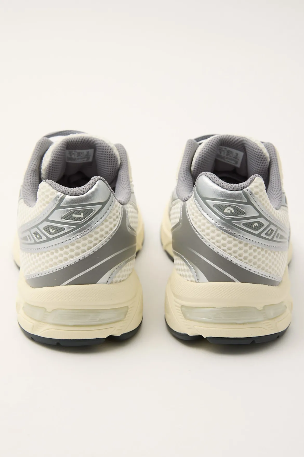 Gel-1130 Cream Clay Gray