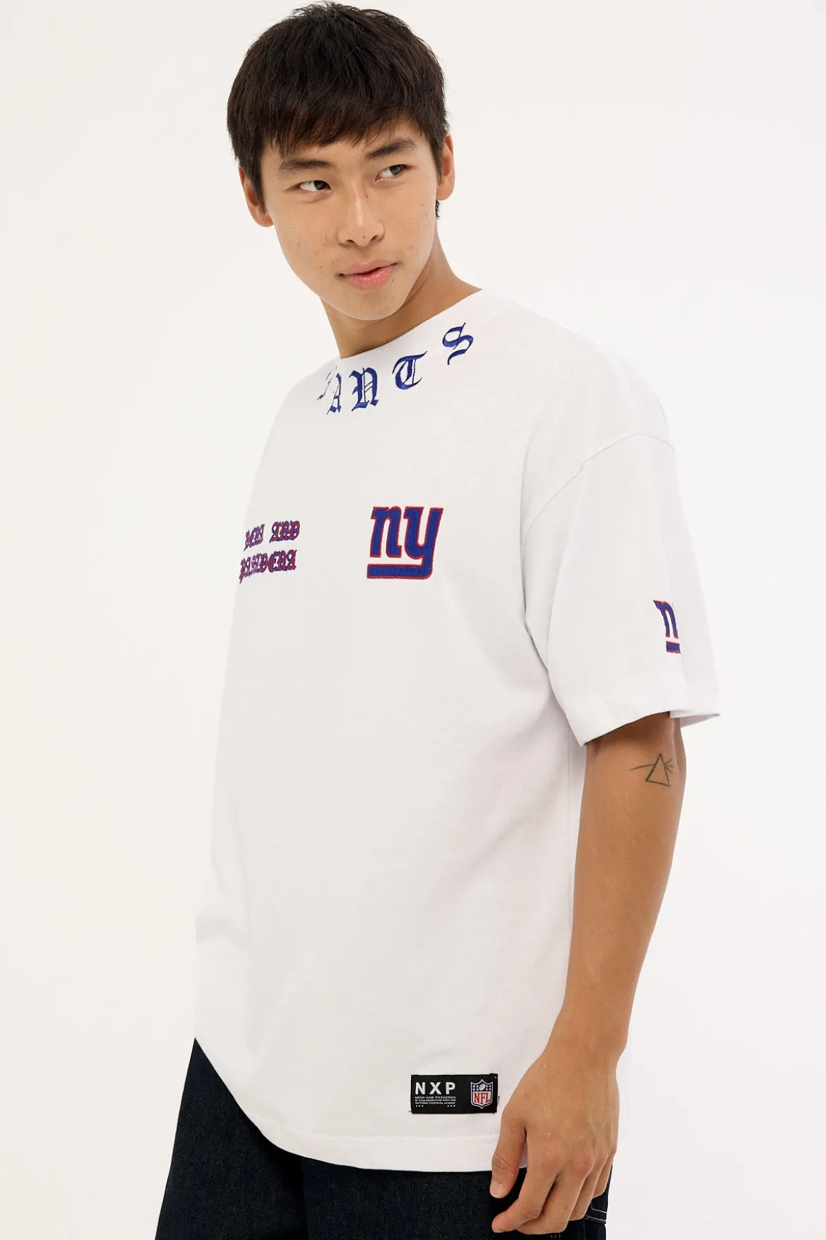 Giants Shield Tee Optical White