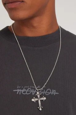 Gothic Cross Pendant Necklace Silver