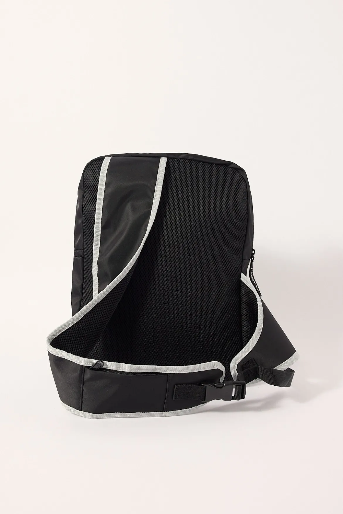Host Sling Bag Black