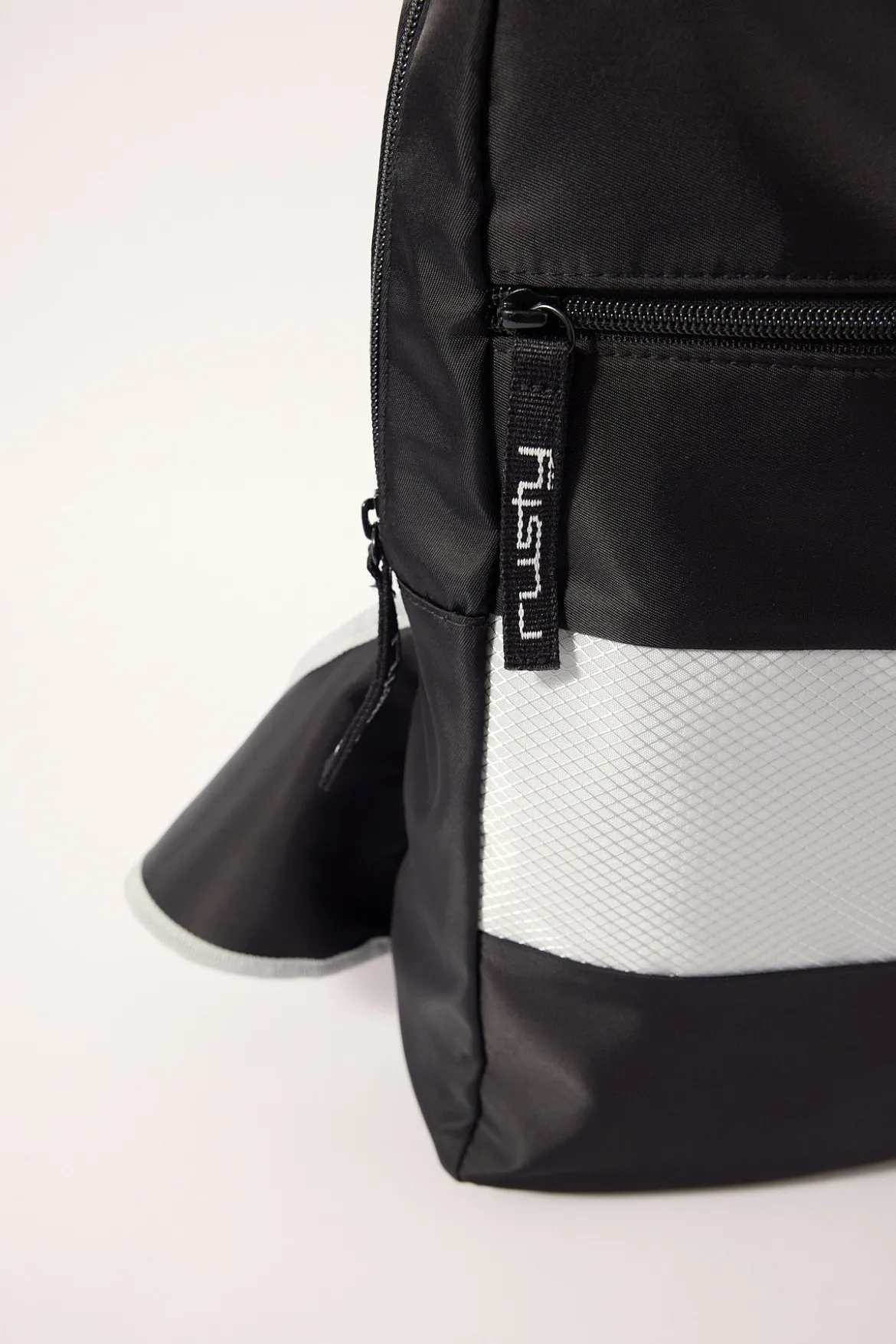 Host Sling Bag Black