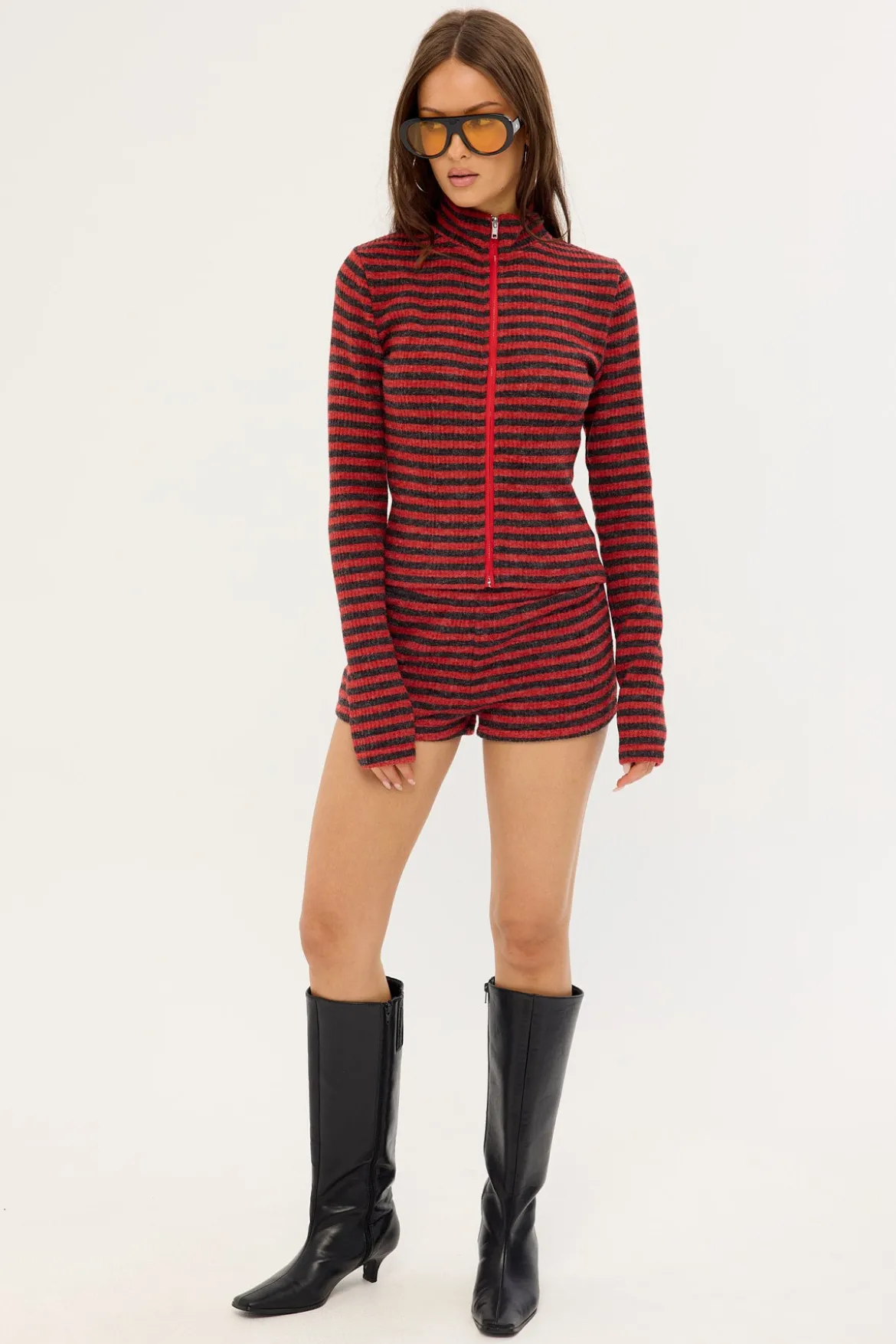 Housewife Knit Short Crimson Stripe