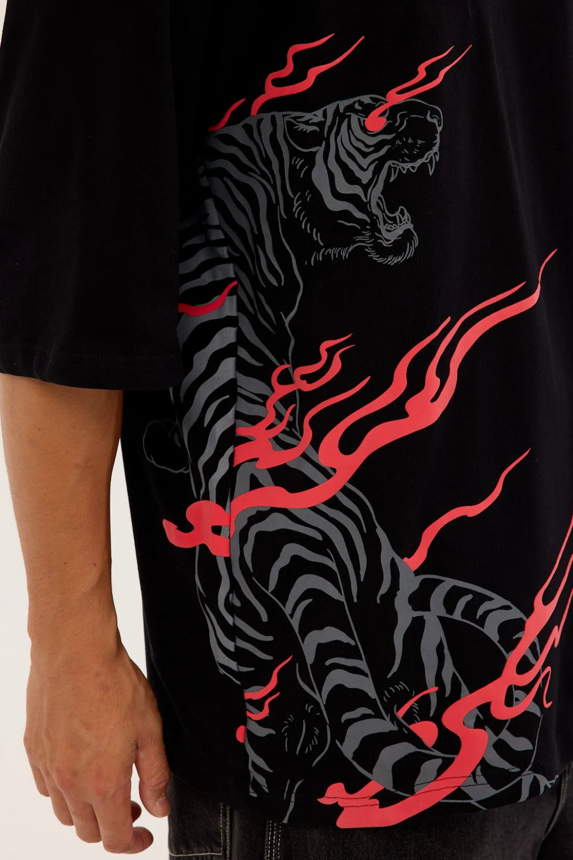Hunt Street Super Heavy Tee Black