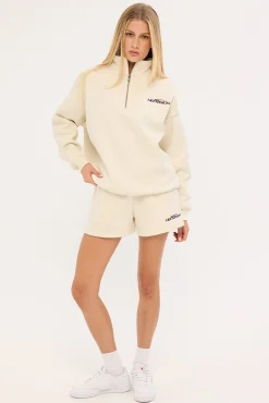 Hunt Track Short Cream
