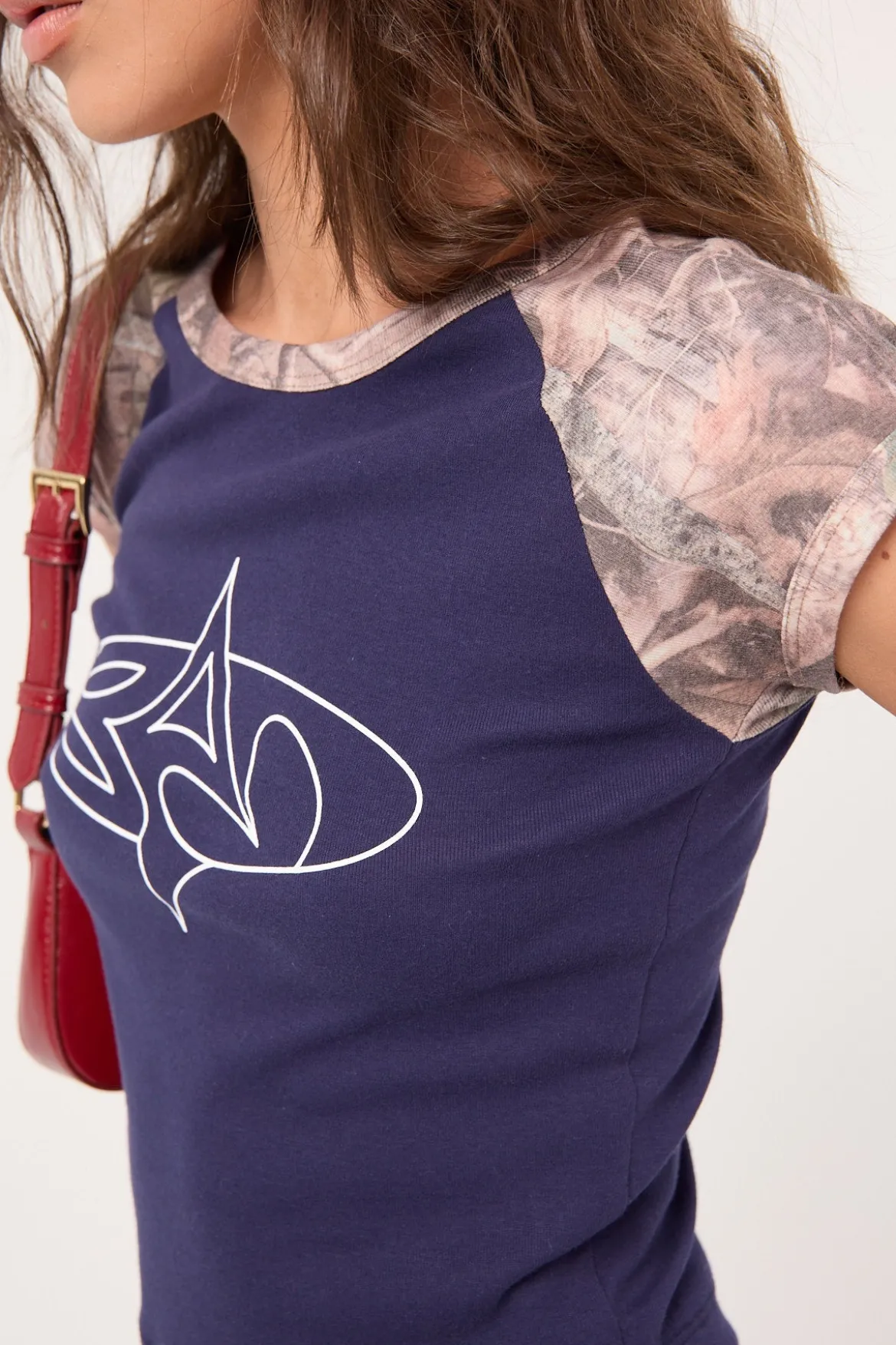 Hunter Shinjuku Tee Navy/Multi