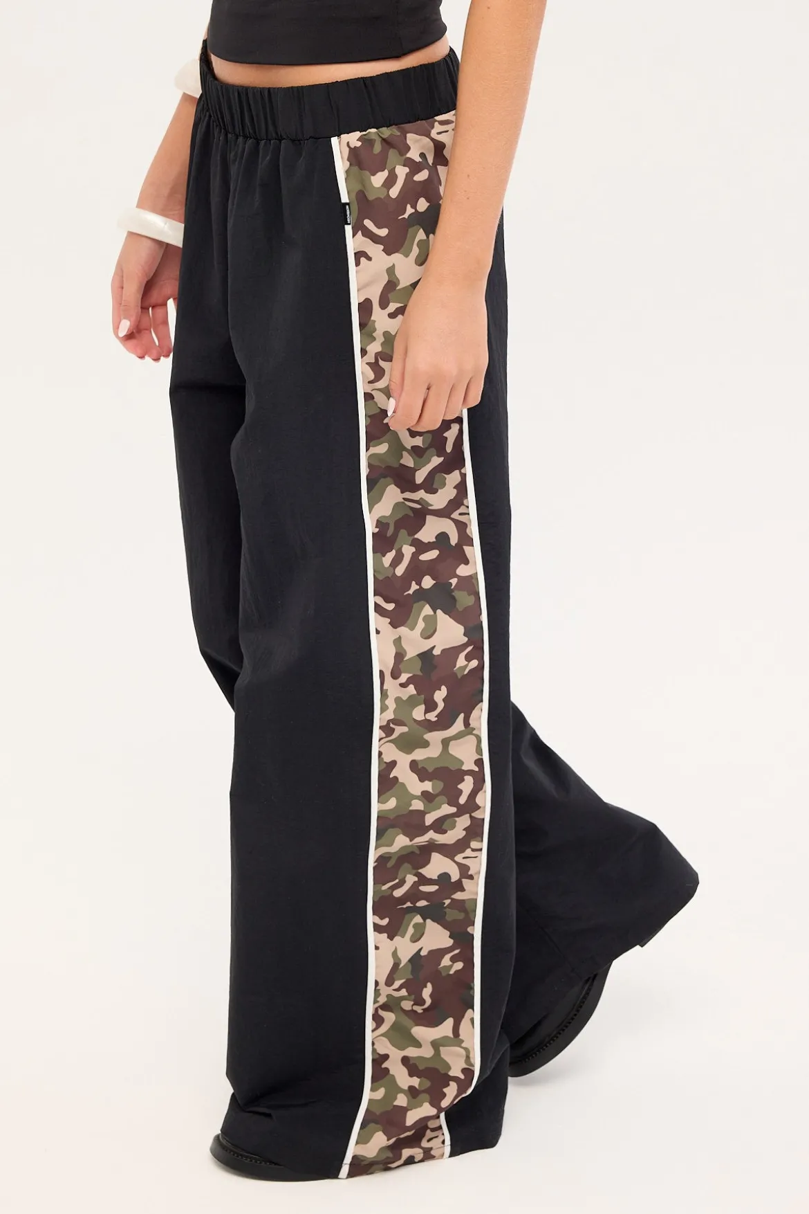 Inlay Panel Utility Pant Black