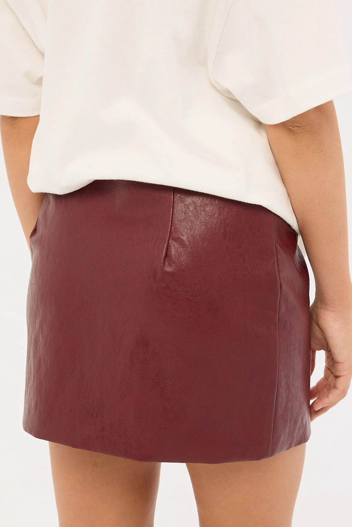 Kandice Mid Rise PU Mini Skirt Burgundy
