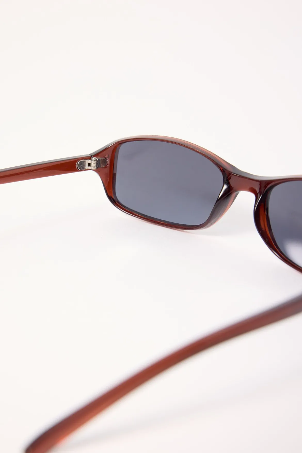Kiwi Brown