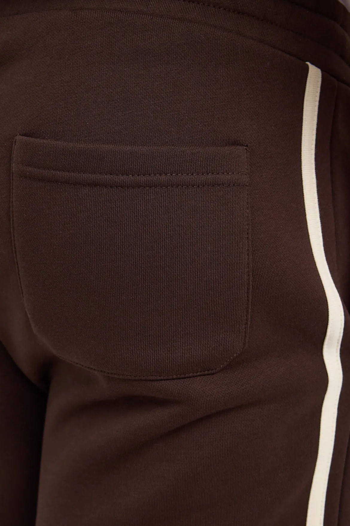 League Sweat Short Dark Brown