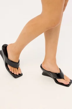 Lennox Thong Heel Black Crinkle