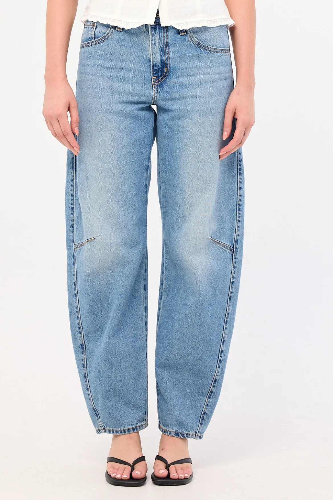 Levi's Baggy Dad Barrel Jean Easy Days