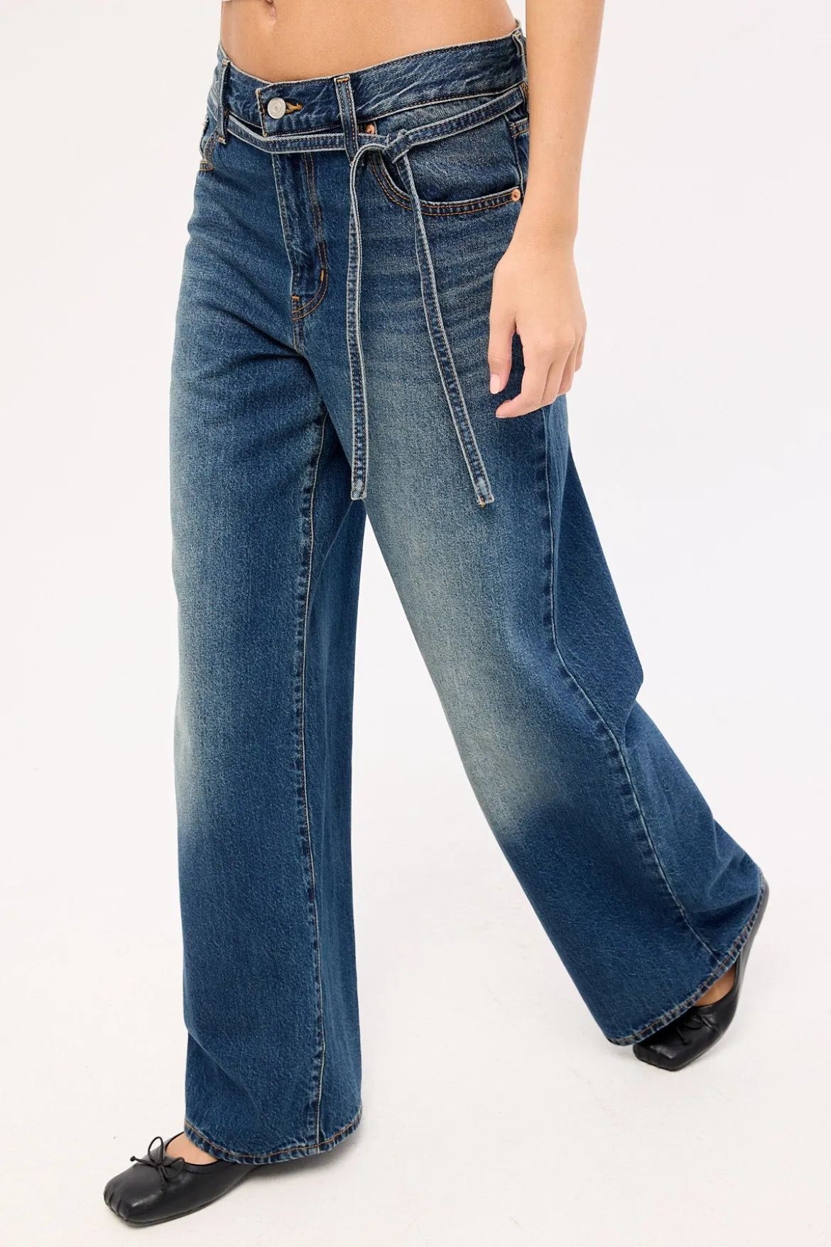Levi's XL Straight Jean LAST THURSDAY