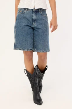 Logorama Sloucher Short Odyssey