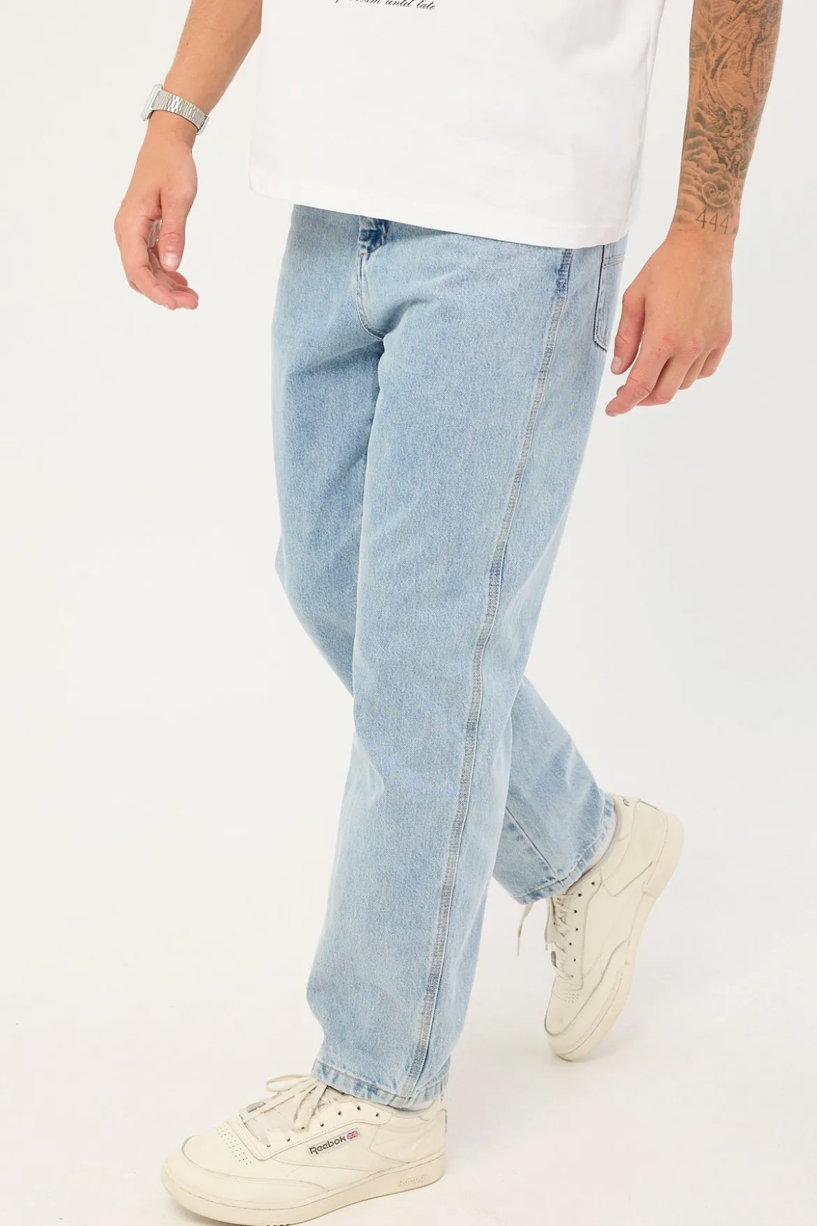 Lounger Jean Worship Worn Blue