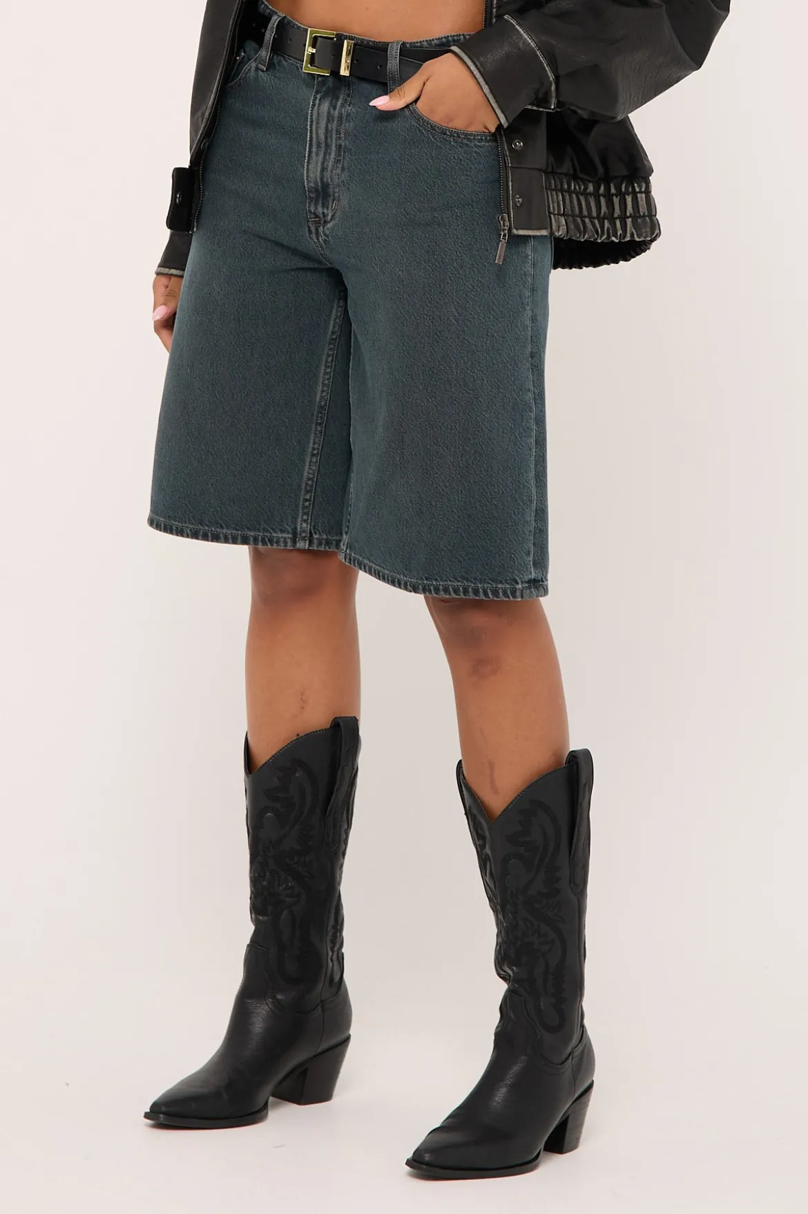 Low Slouch Denim Jort Smoked Tea