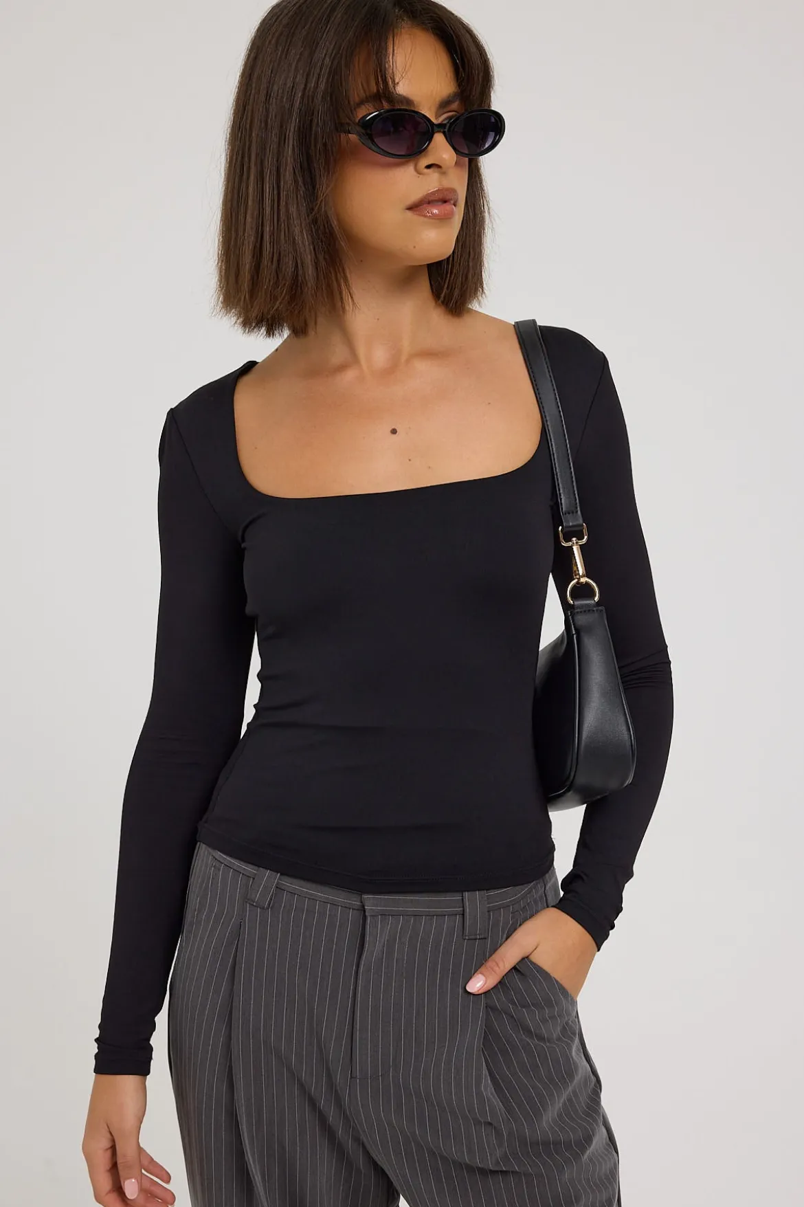 L&t Long Sleeve Scoop Neck Tee Black
