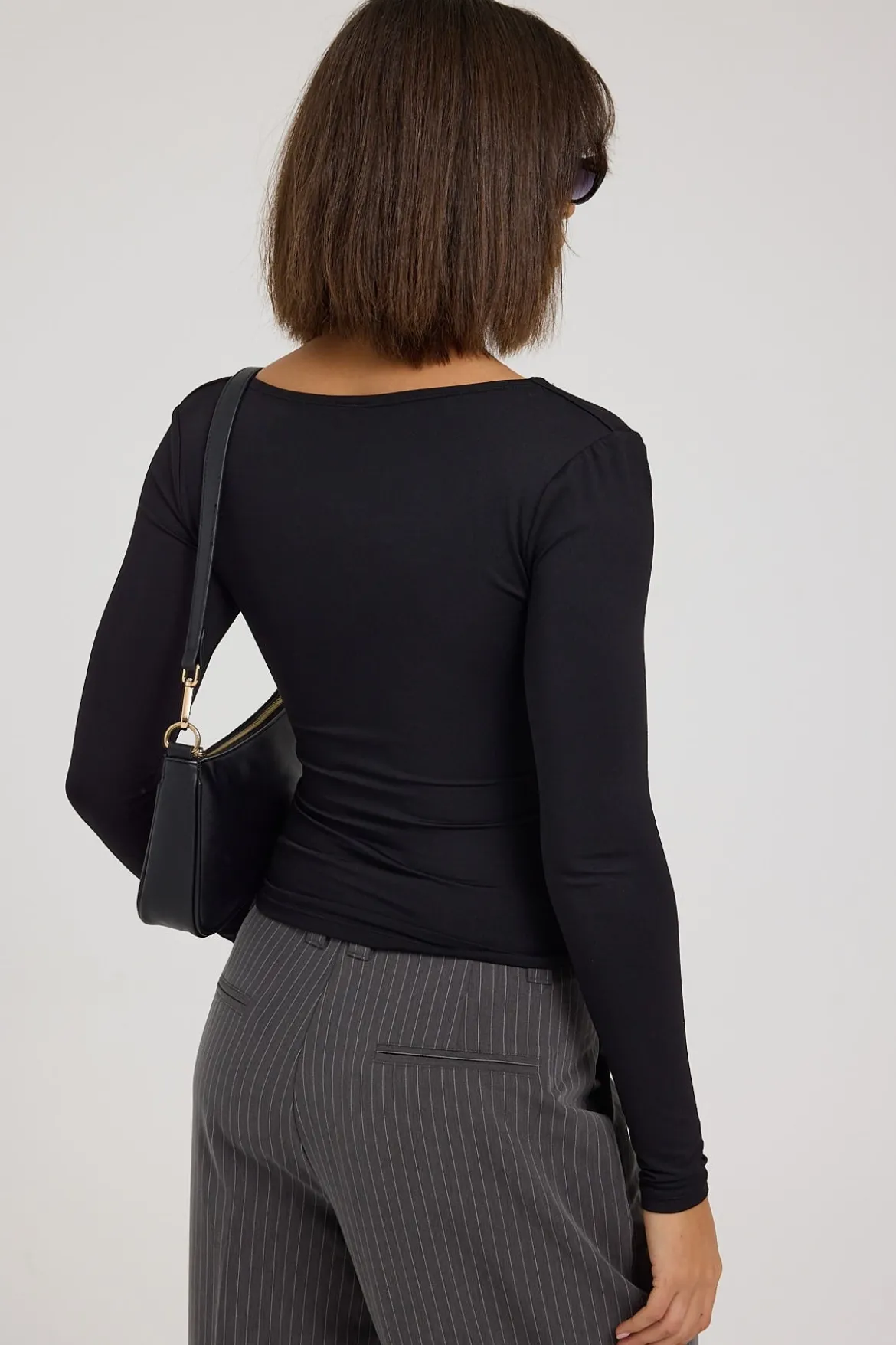 L&t Long Sleeve Scoop Neck Tee Black