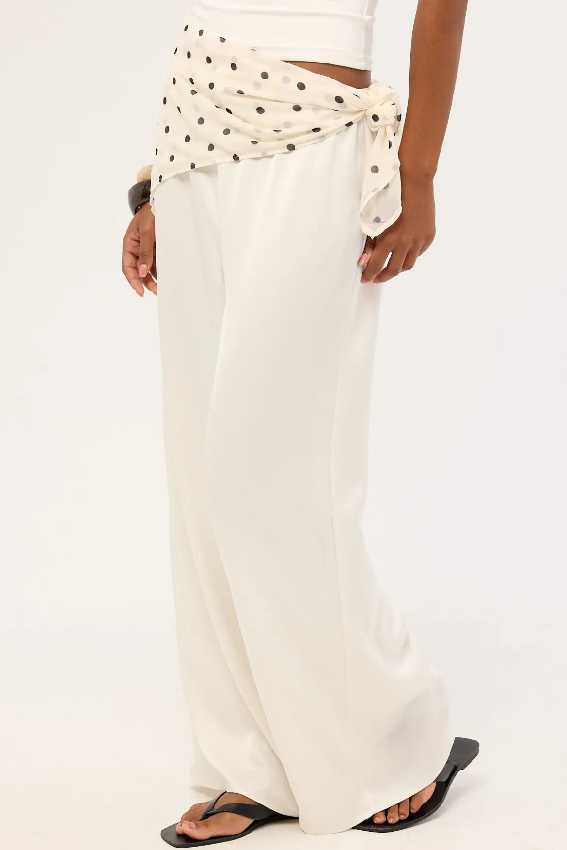 Lune Satin Mid Rise Pant Off-White