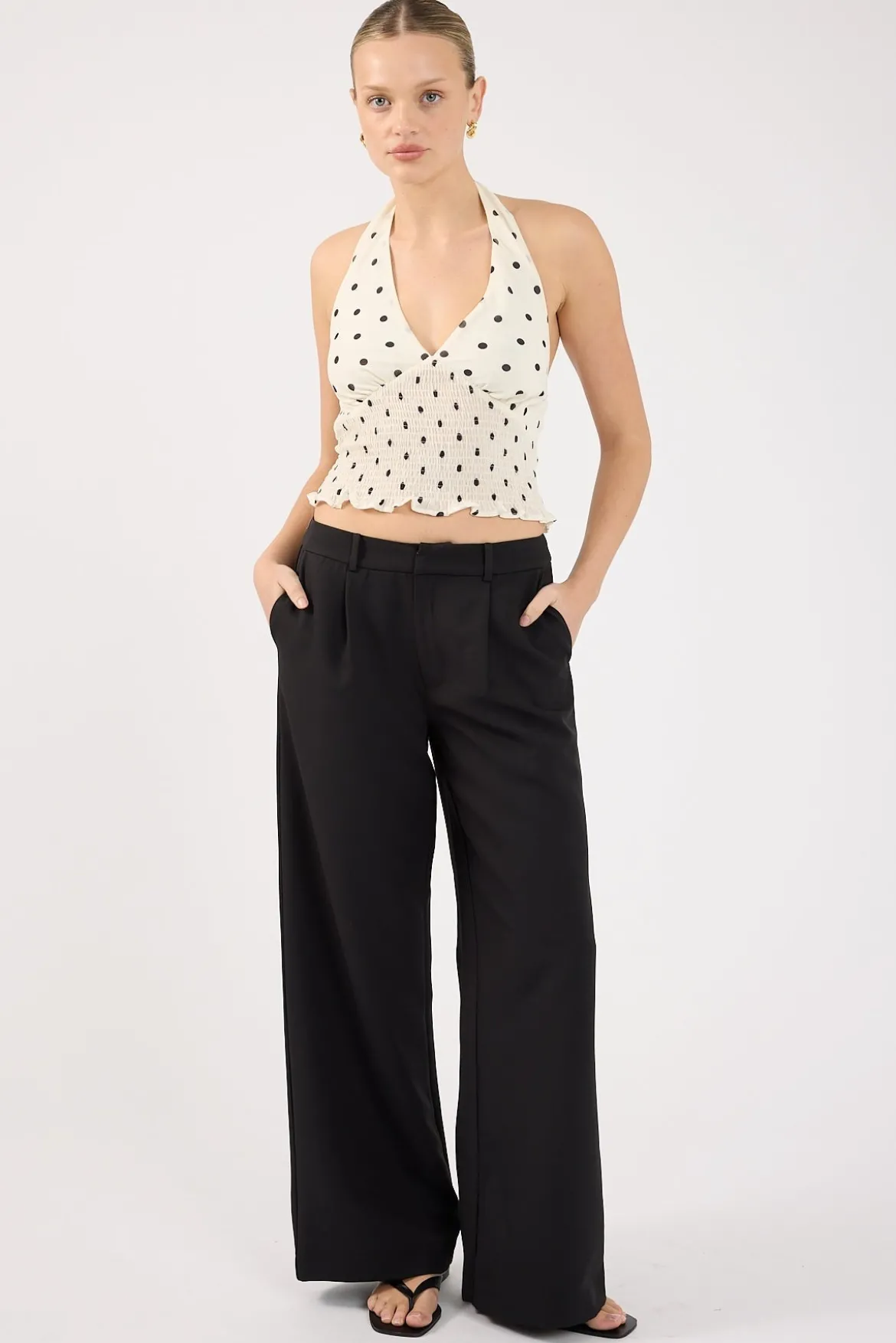 Lupa Mid Rise Pleated Pant Black