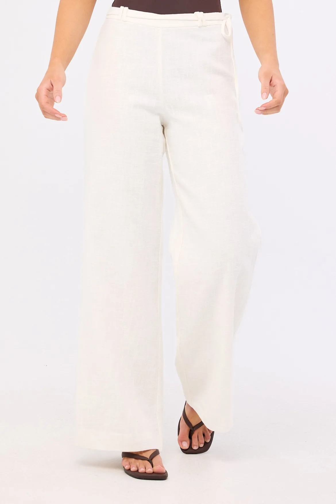 Marlo Mid Rise Menorca Pant White