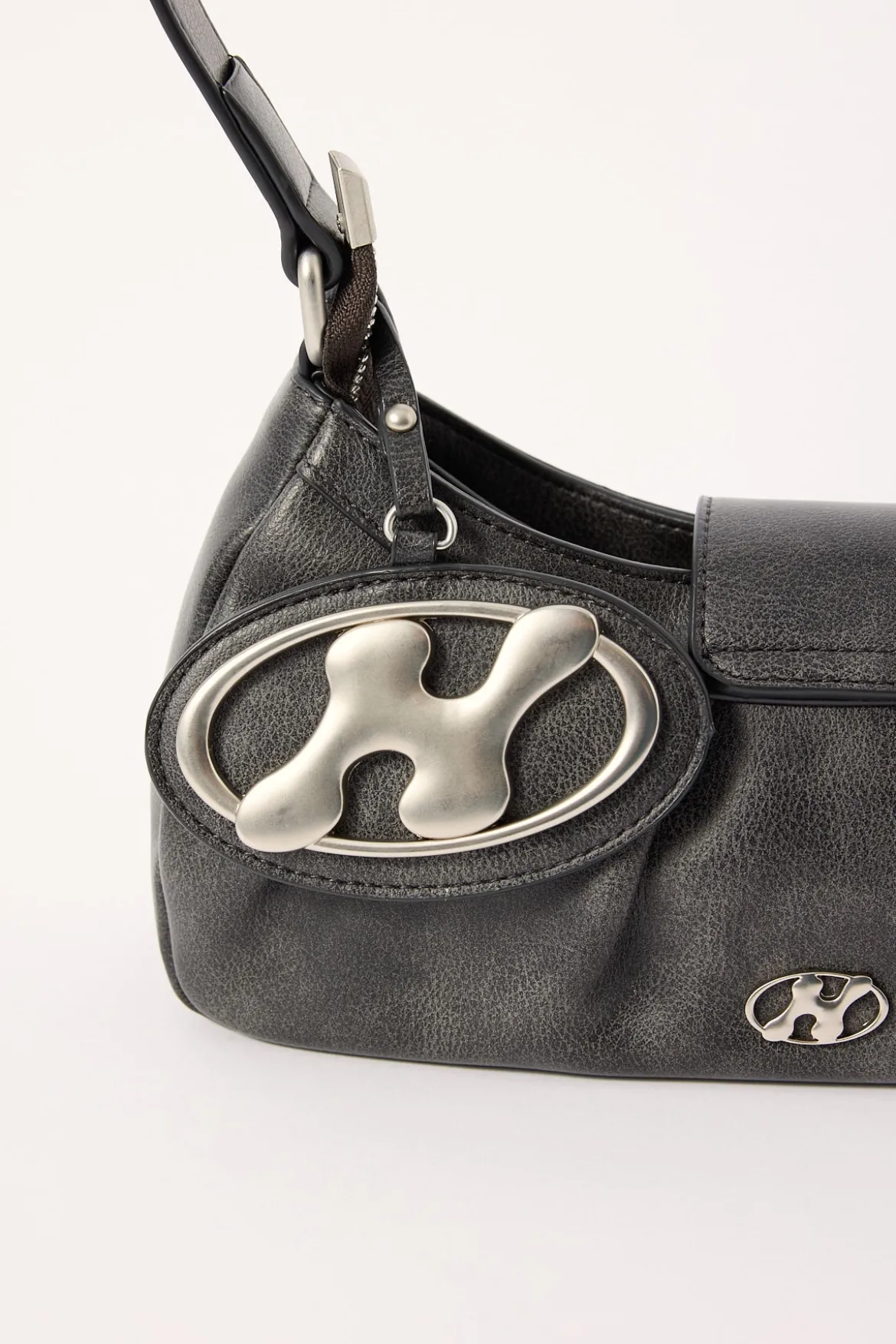 Memento Metal Keyring Bag Charcoal