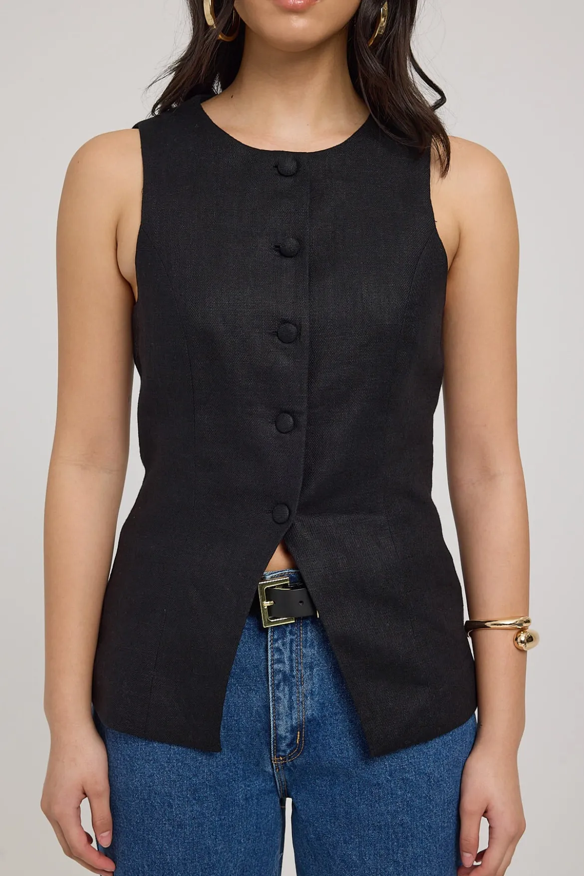 Menorca Long Line Vest Black
