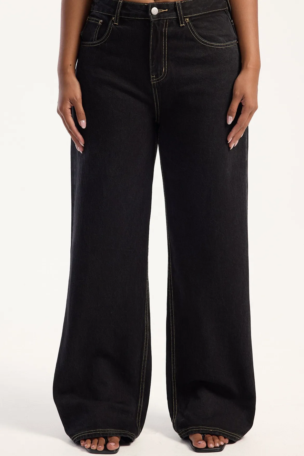 MID RISE BAGGY JEAN Washed Black