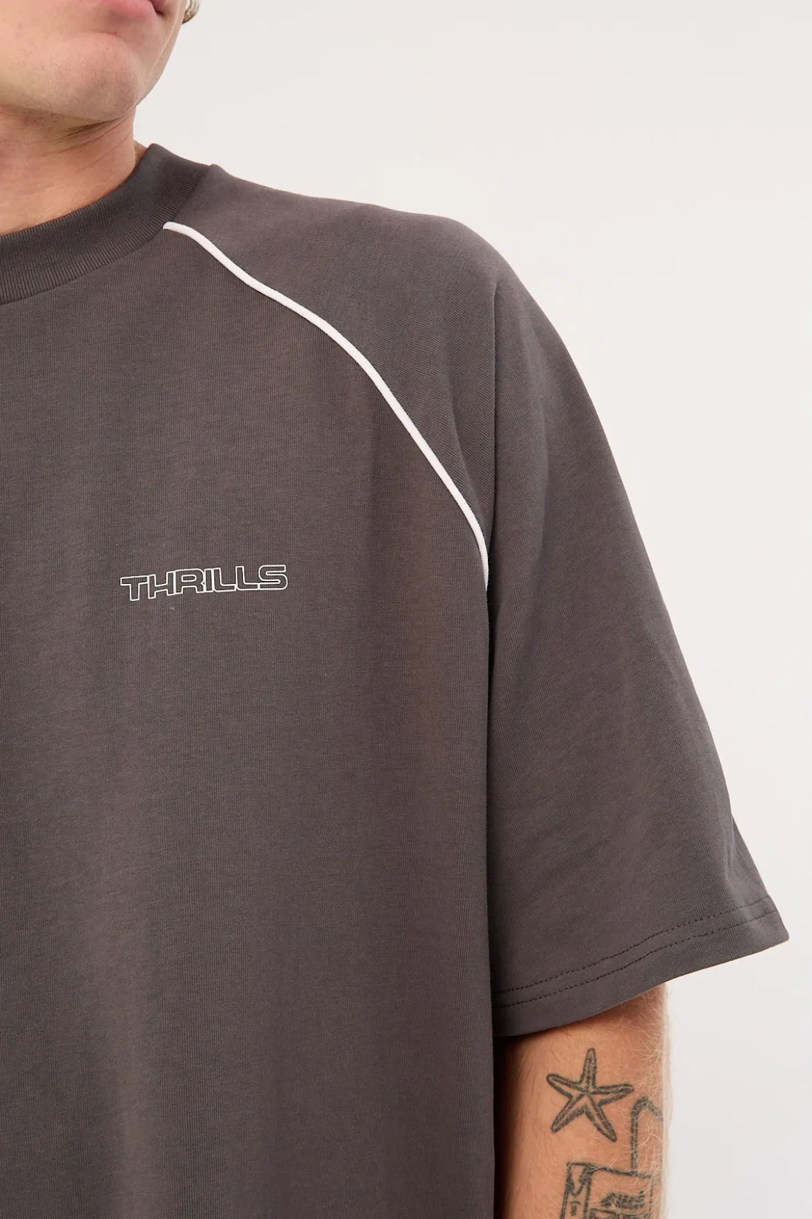Motion Box Fit Oversize Tee Merch Black