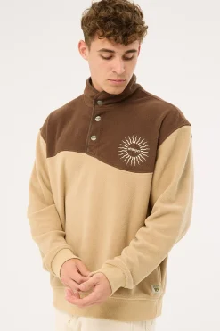 Mountains Polar Fleece Brown Sand