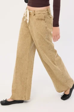 Muse Jean Camel