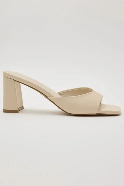 Nattie Heel Buttercream