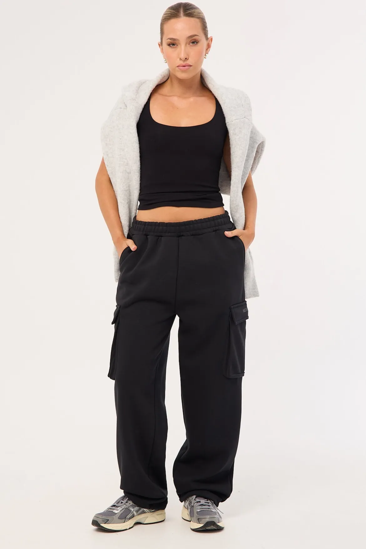 Nova Baggy Cargo Sweatpant Black