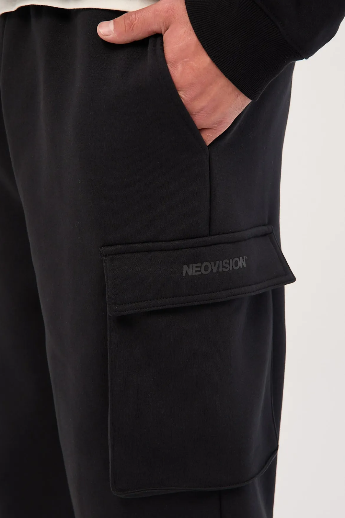 Nova Baggy Cargo Sweatpant Black