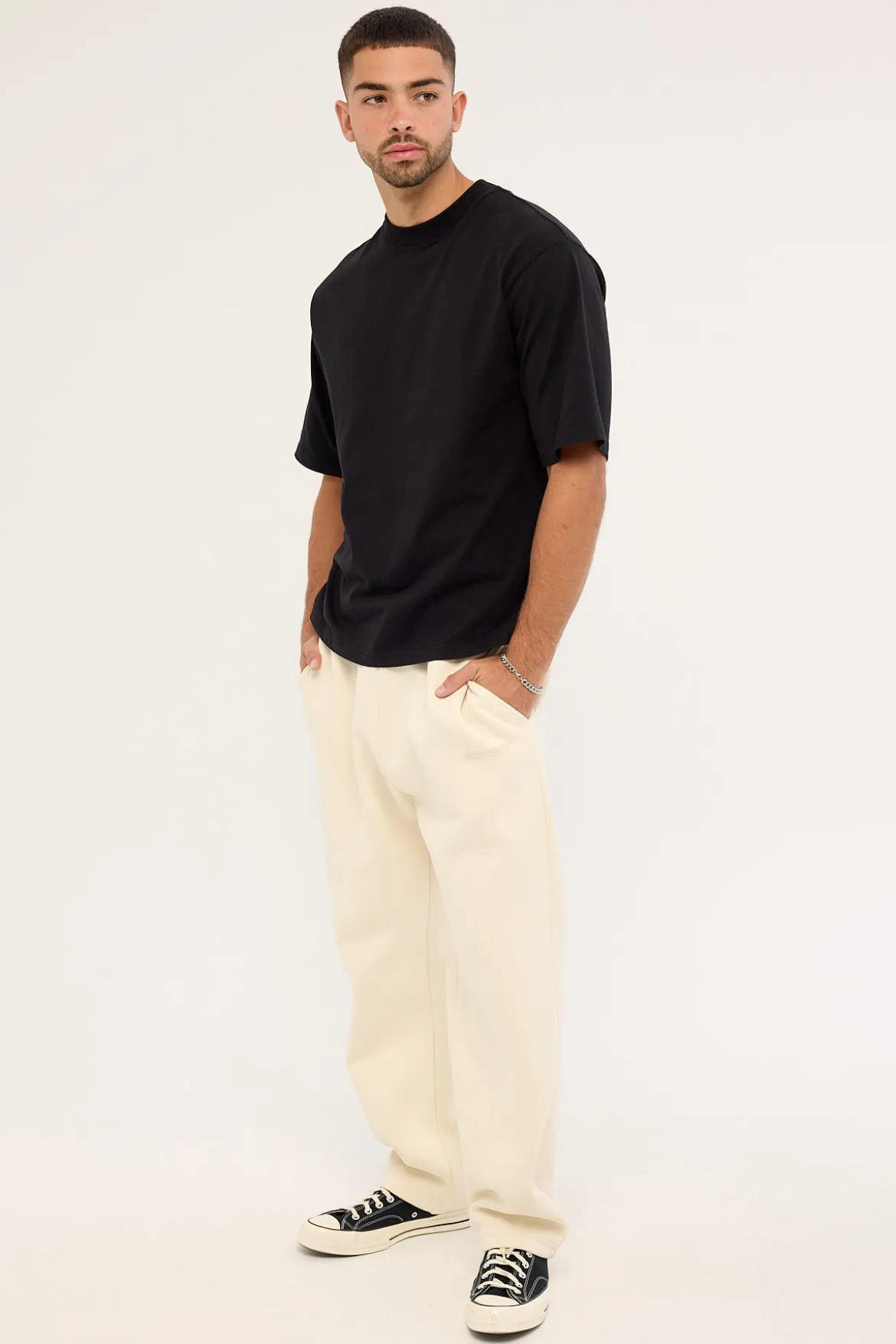 Nova Baggy Sweatpant Off White