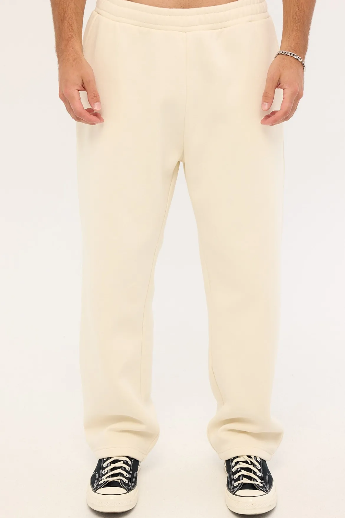 Nova Baggy Sweatpant Off White
