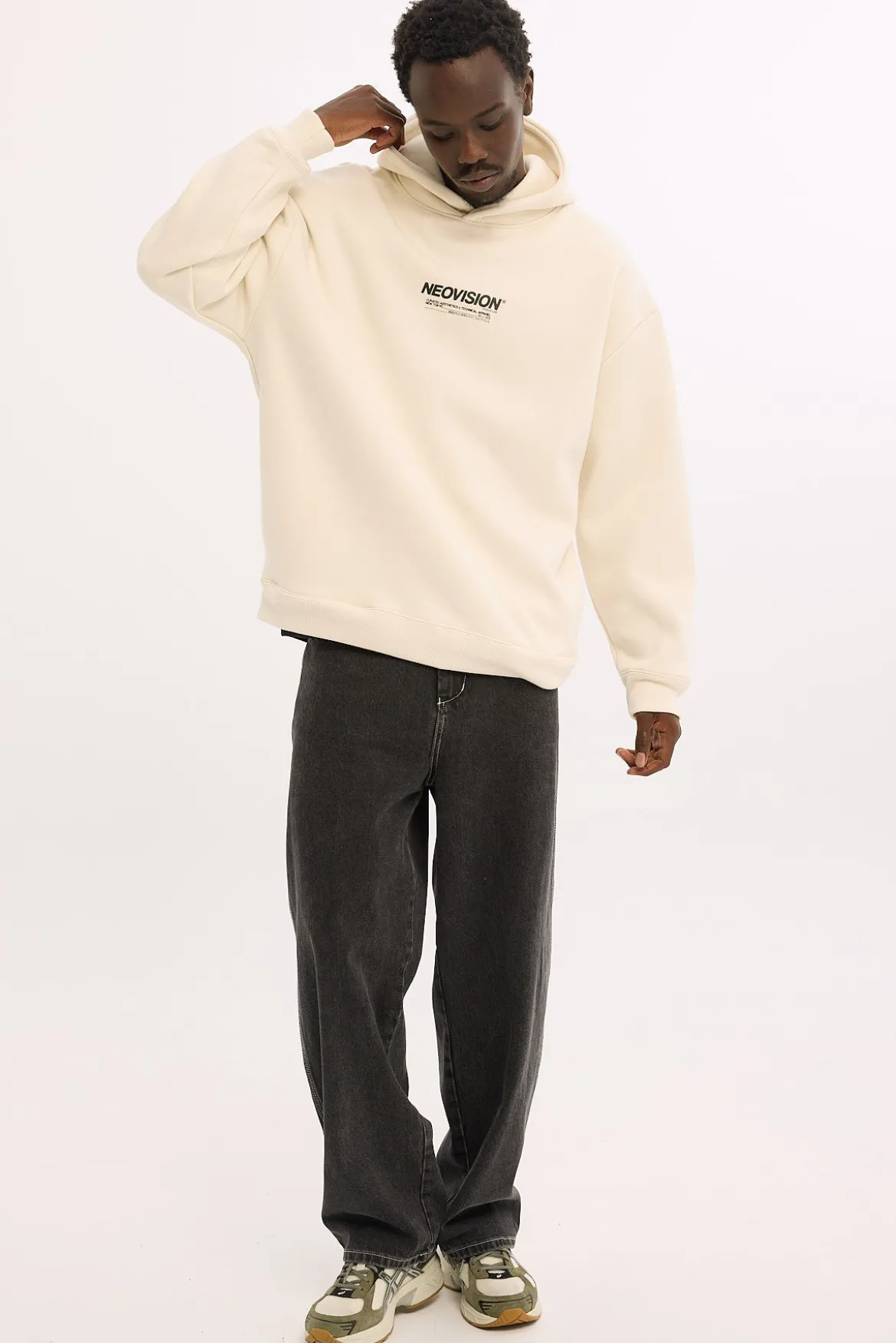 Nova Street Hoodie Off White