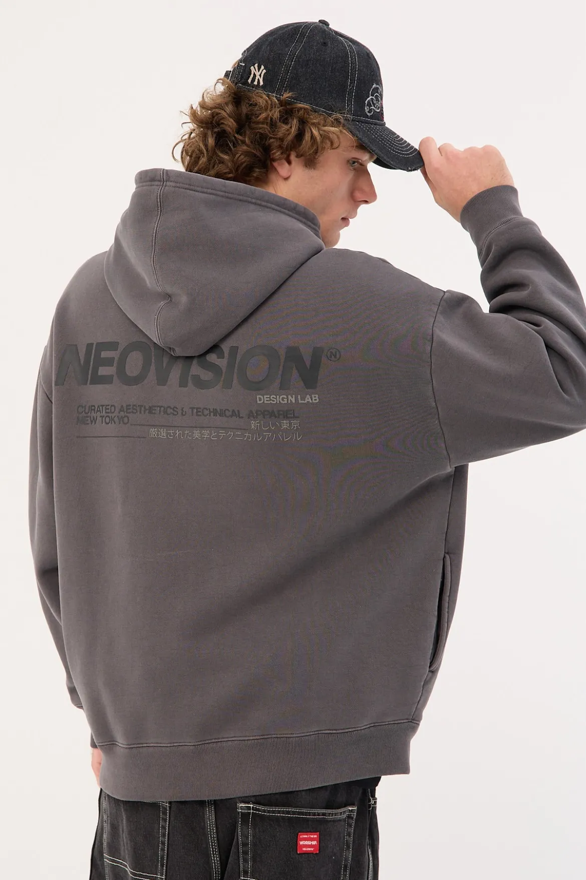 Nova Street Hoodie Washed Black
