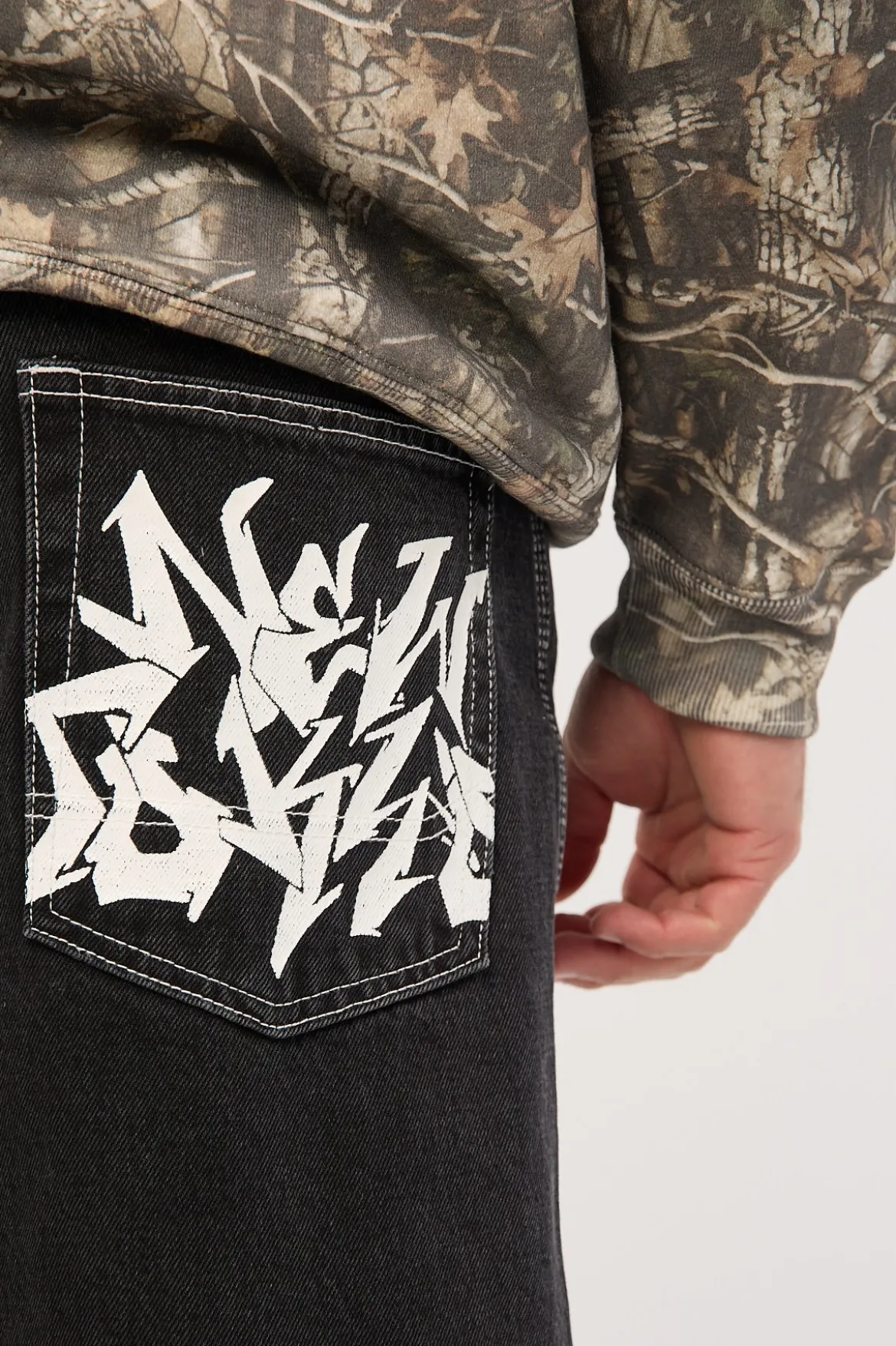 Omnix Monster Baggy Jort Onyx