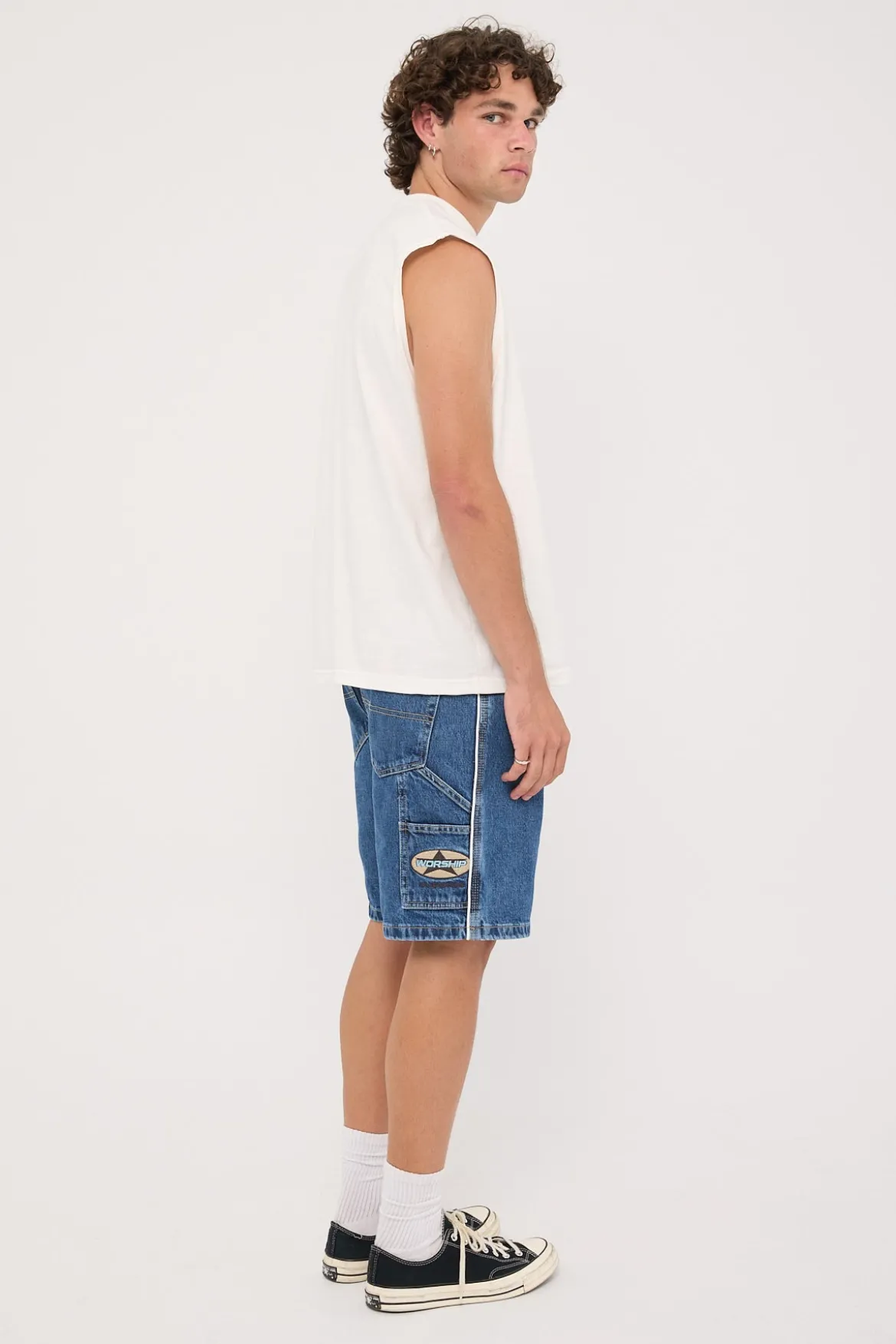 Orion Carpenter Jean Short Worn Blue Rinse