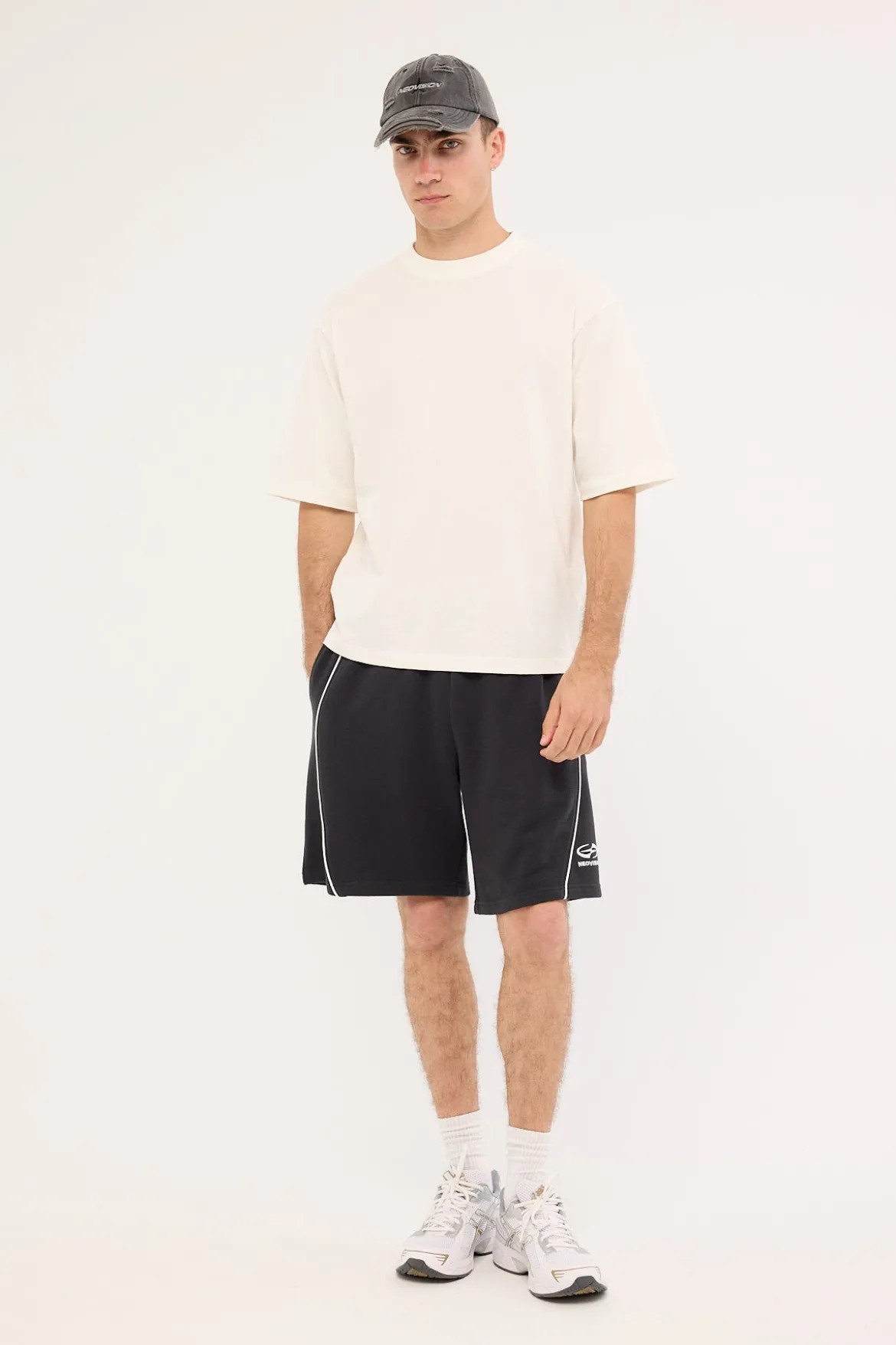 Oscillate Loopback Sweat Short Black
