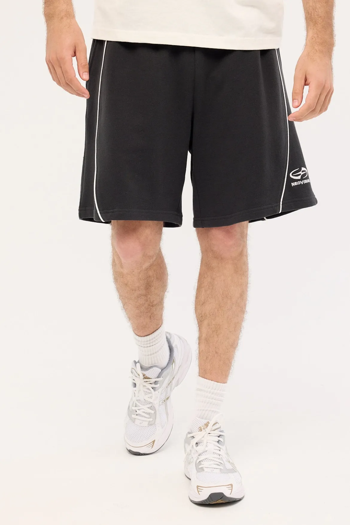 Oscillate Loopback Sweat Short Black