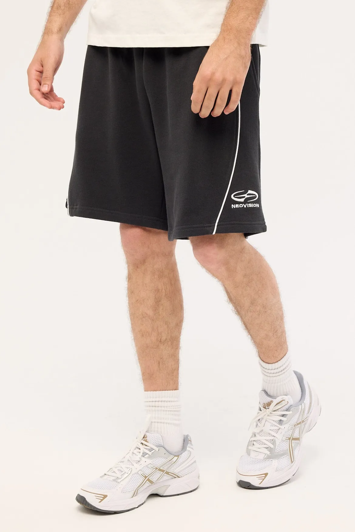 Oscillate Loopback Sweat Short Black