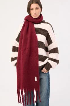 Plush Oversized Knit Scarf Burgundy